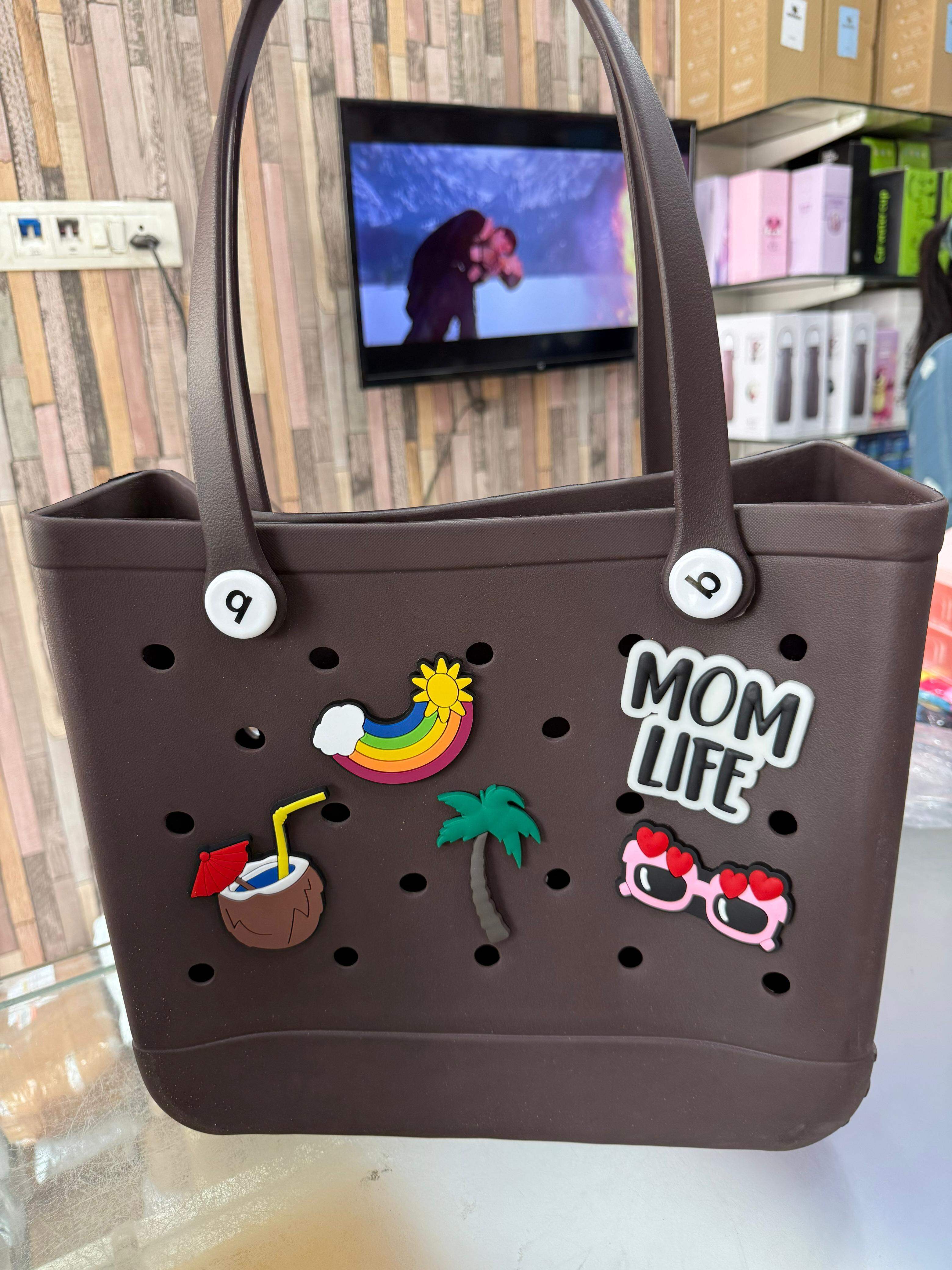 New Beach Bags Just Arrived!