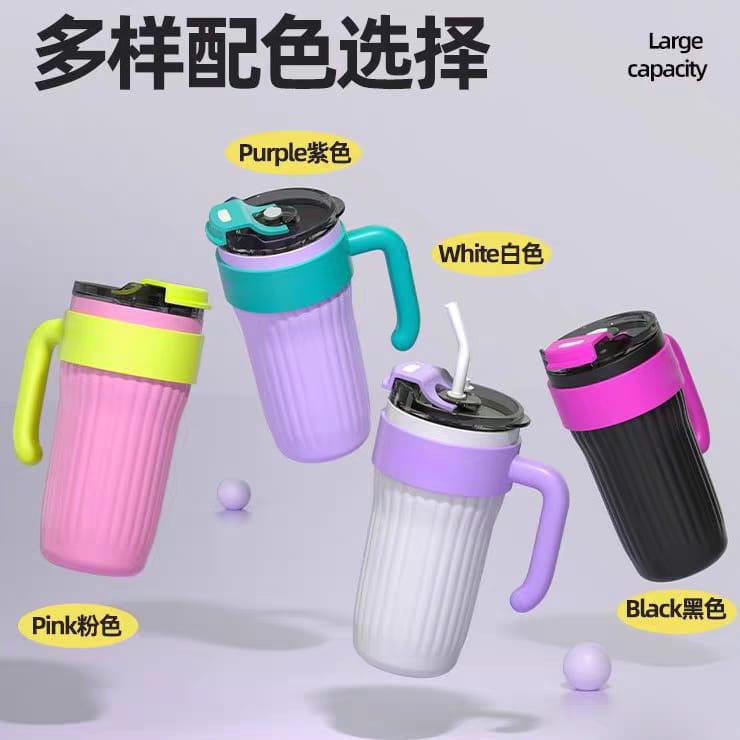 🚀 Travel in Style with Our Premium Tumbler!