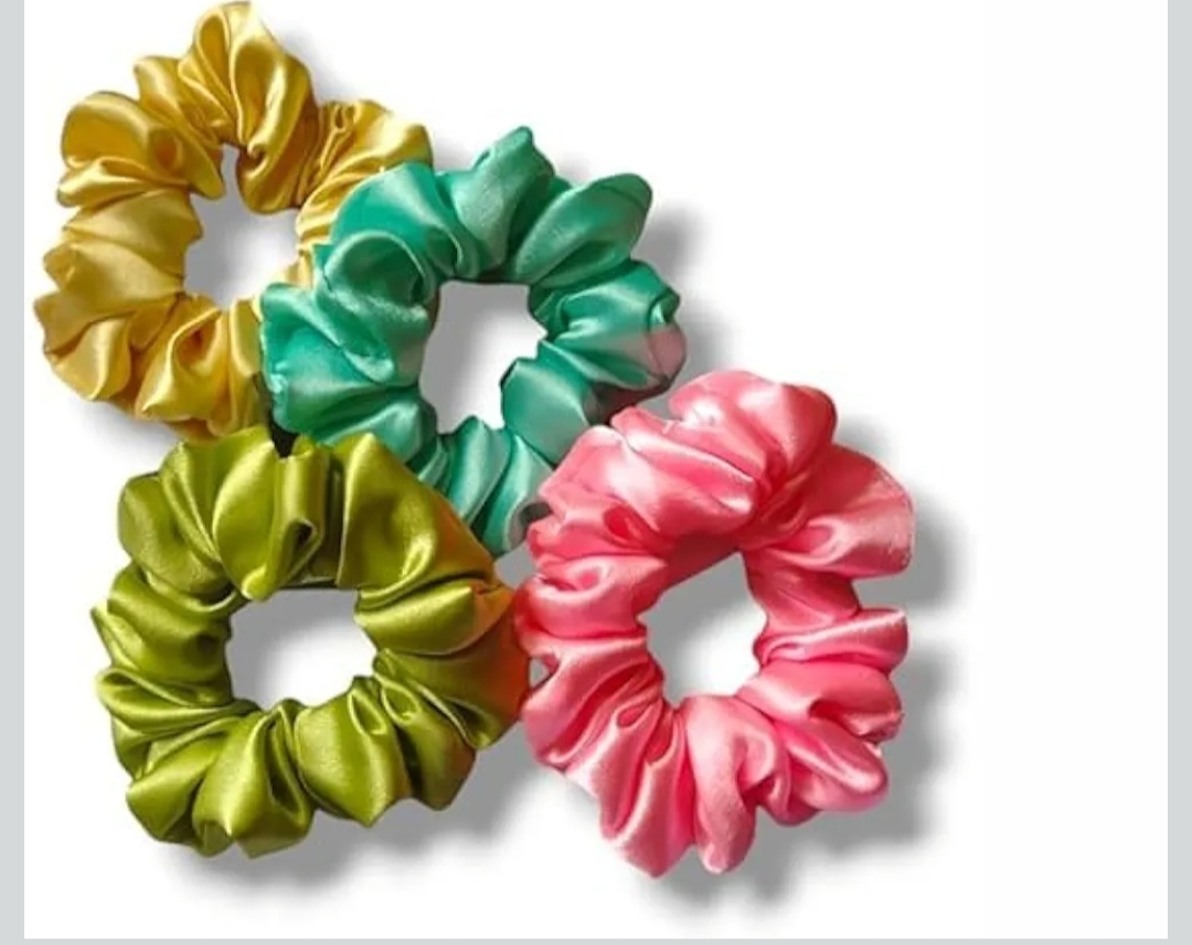 🎀Premium Satin Scrunchie Set for Women & Girls (Pack of 4)