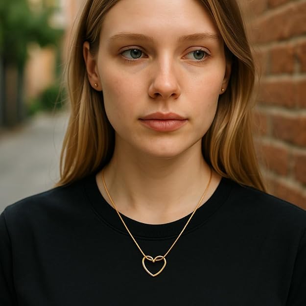 Classic herts Necklace (Gold)