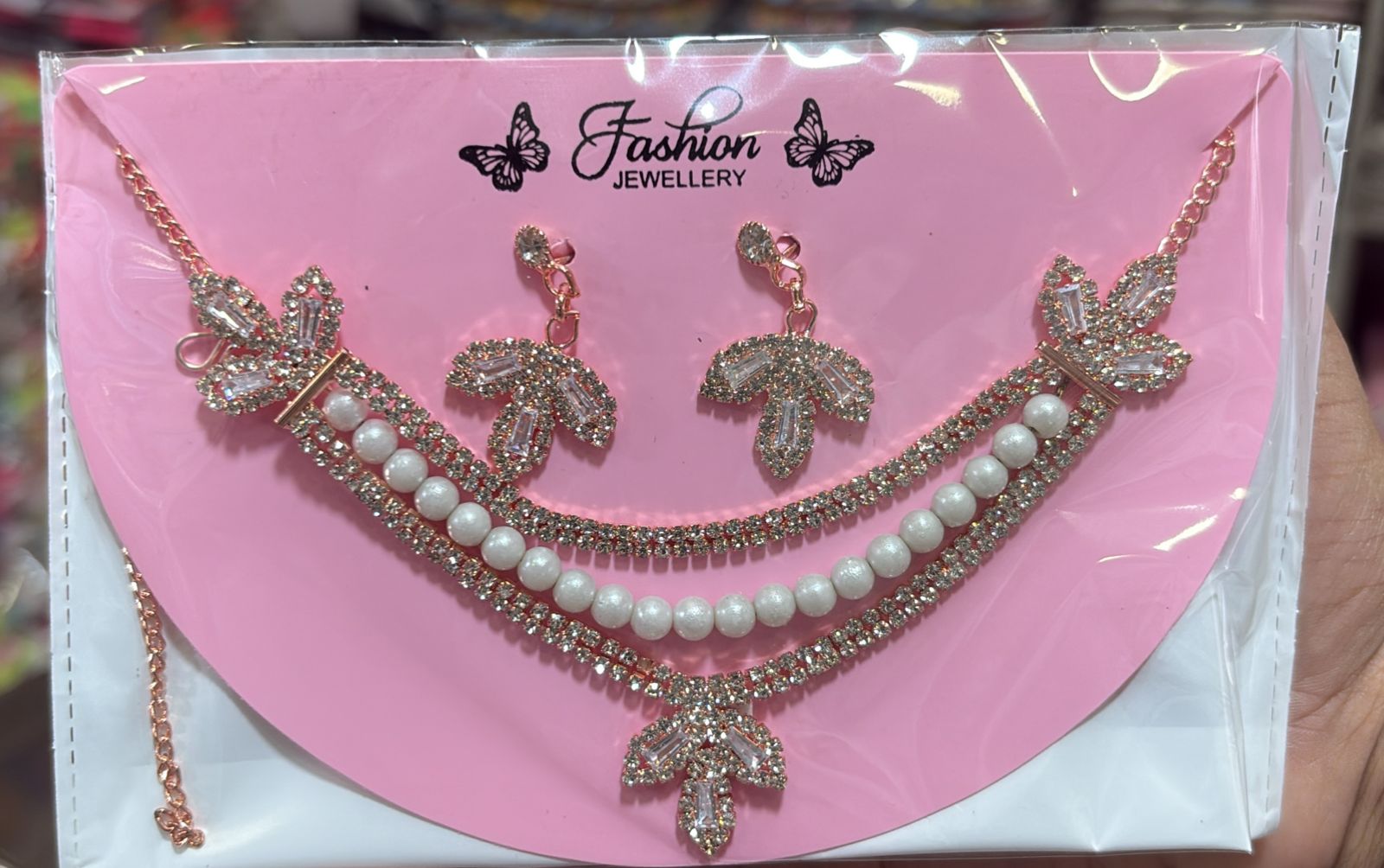 Charming Rose Gold Pearl Choker Set