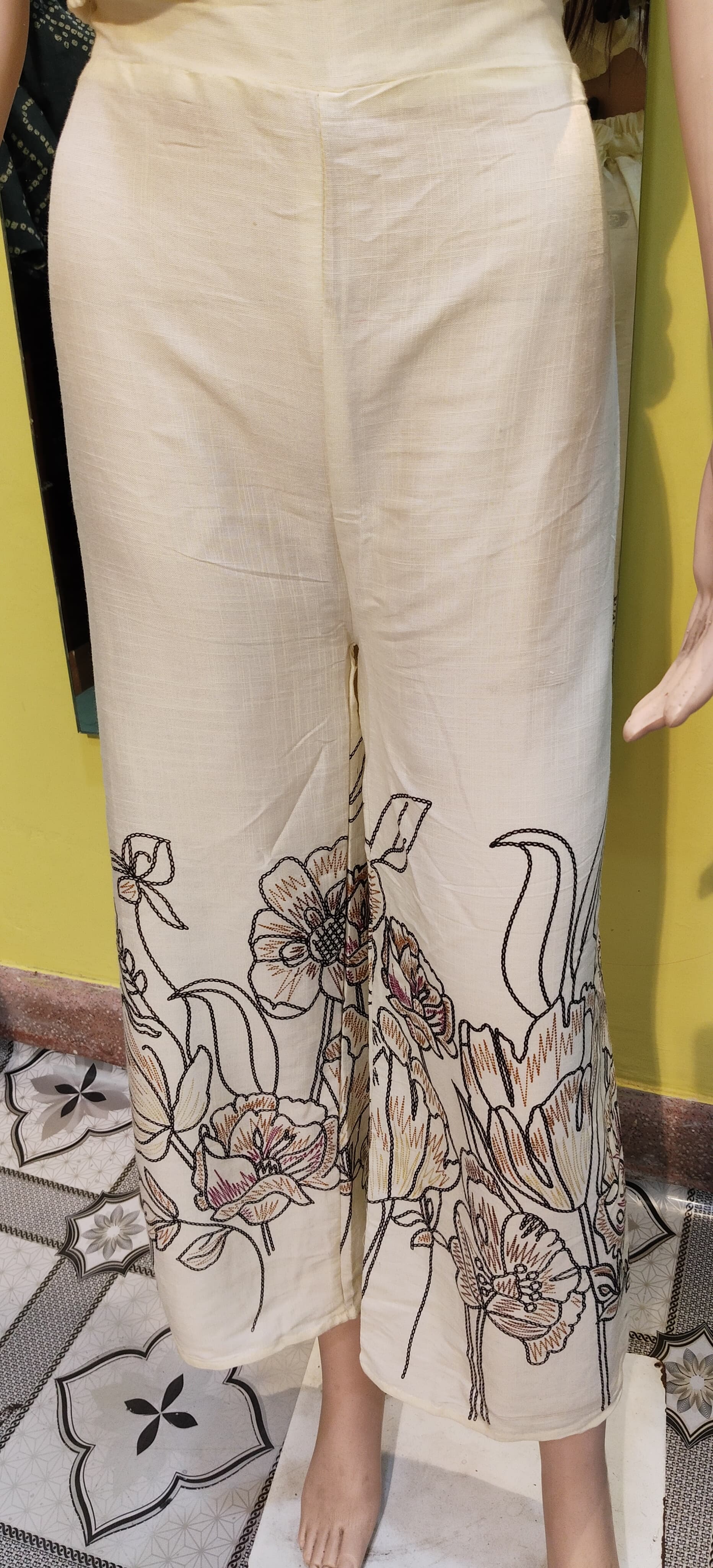 Women’s Floral Printed Co-Ord Set (Sleeveless Shirt + Wide Leg Pants)