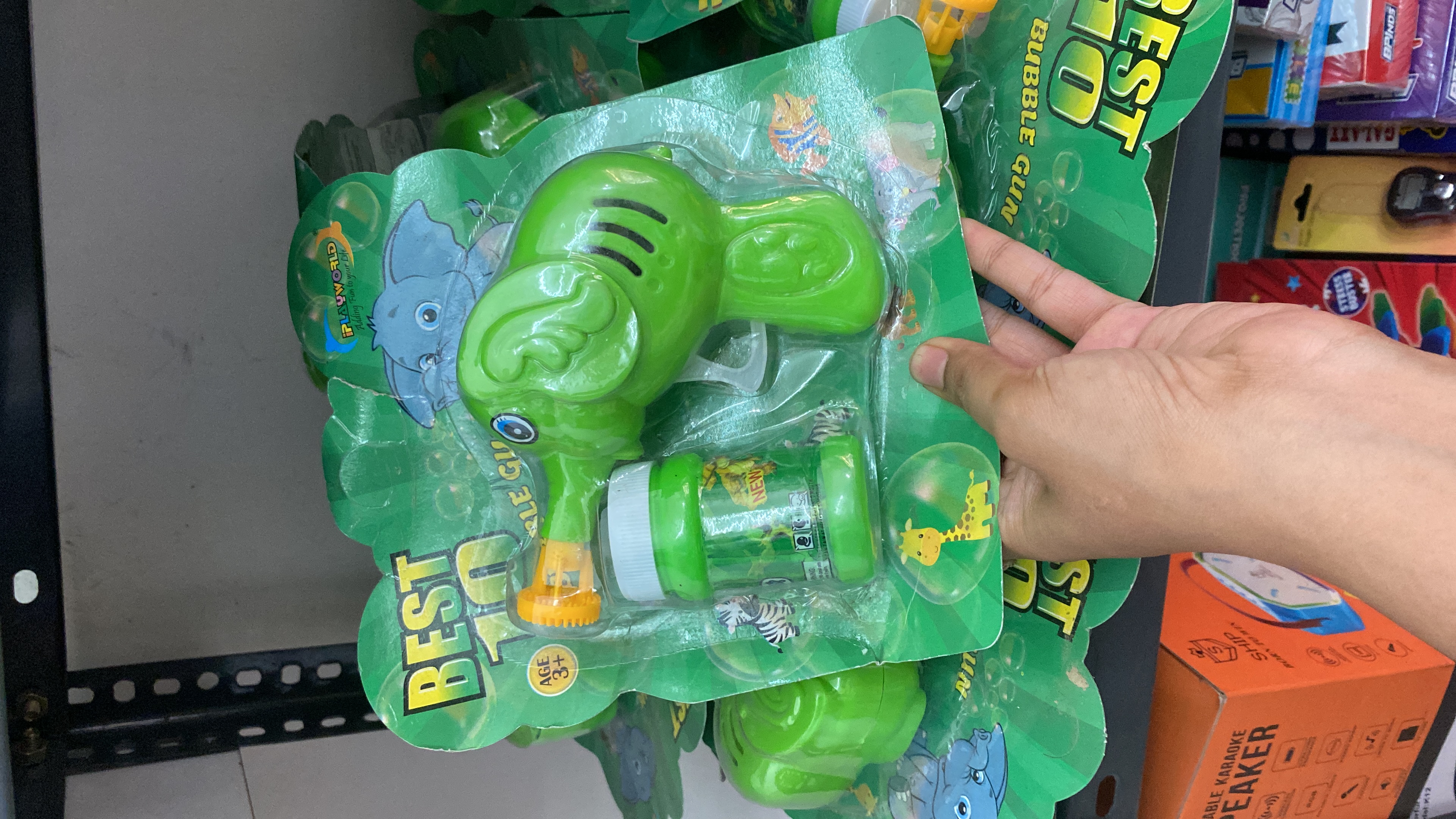 Elephant bubble gun