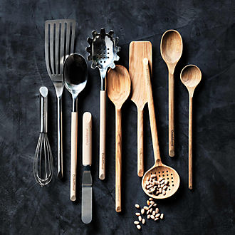 Wooden and steel spons