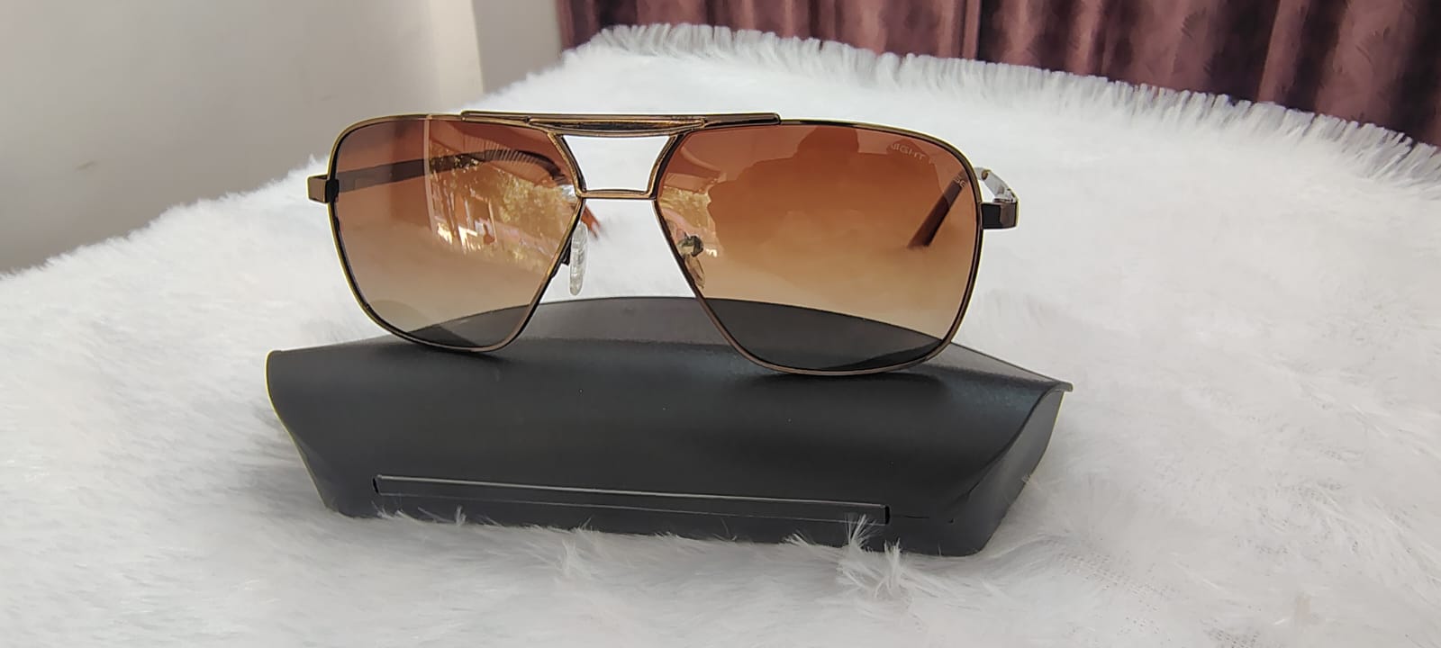 Aviator Style Gradient Sunglasses