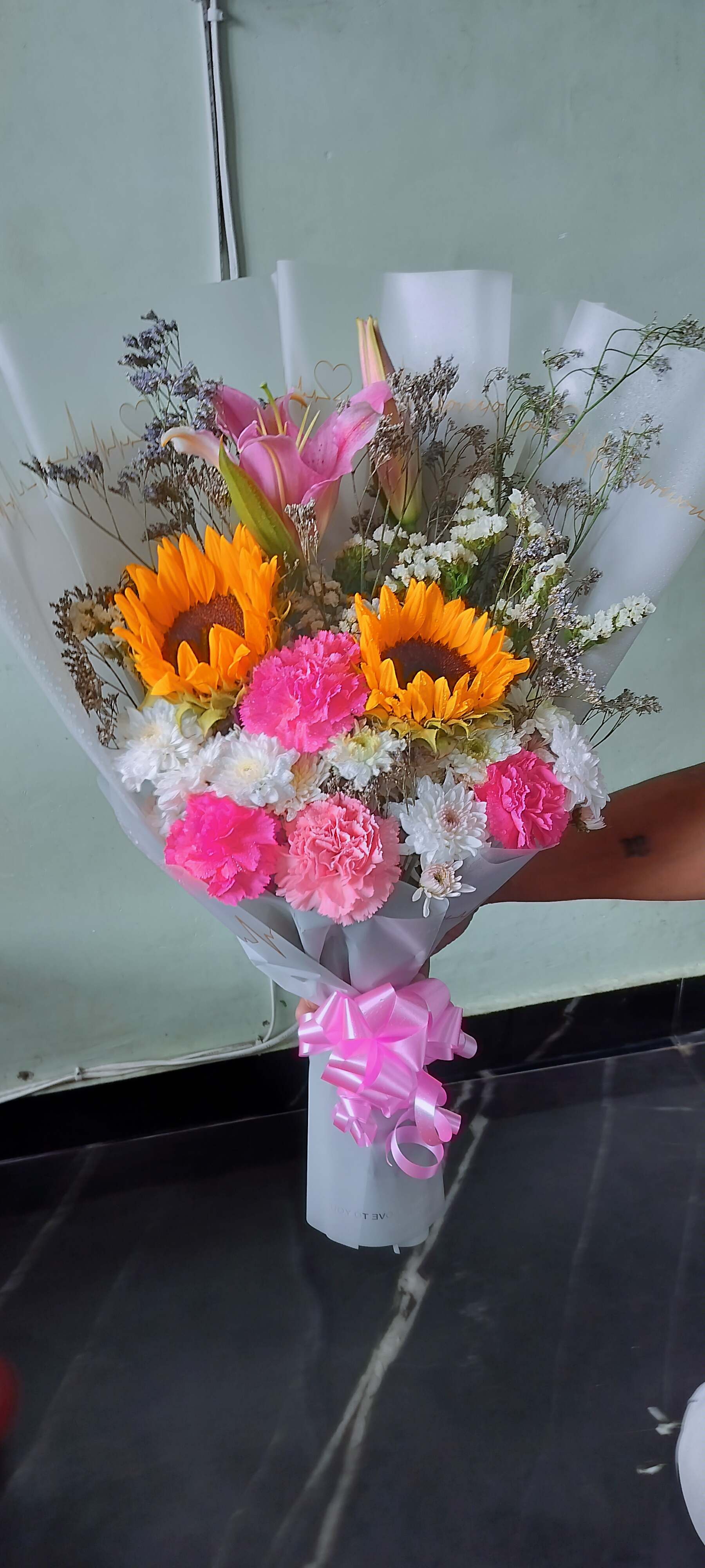 Premium sunflower daisy mixed flowers bunch